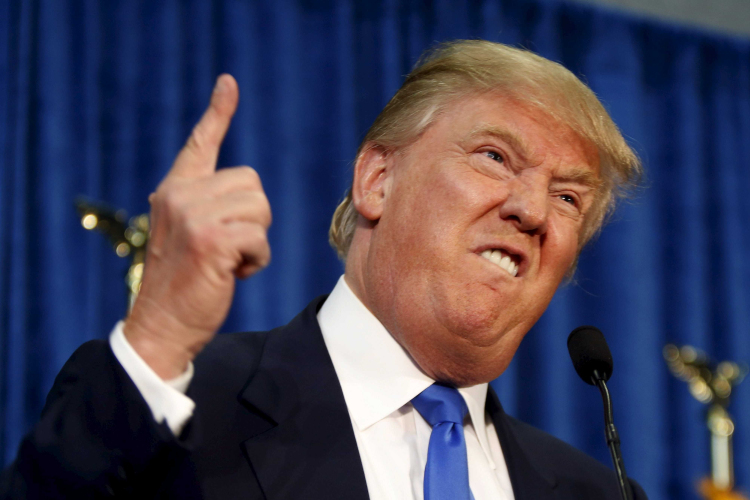 10 millió dollárt ígér Donald Trumpot kompromittáló információkért a Hustler pornómagazin tulajdonosa