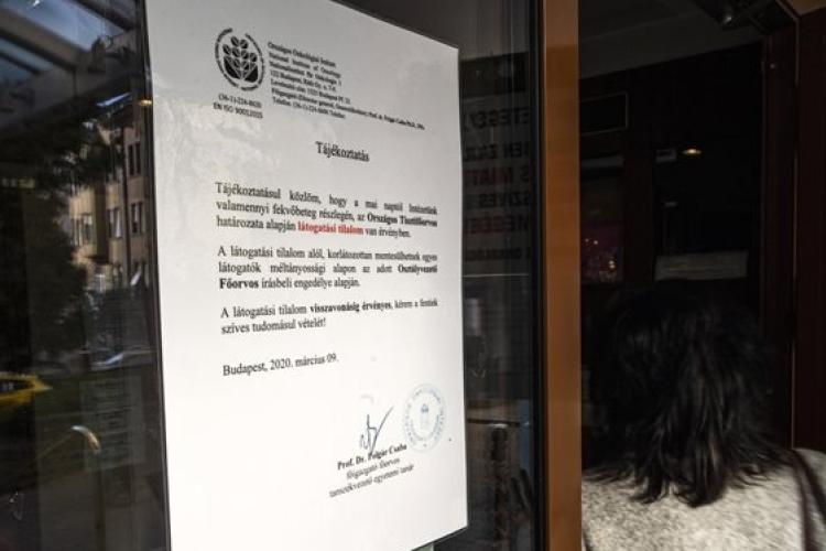 Továbbra is érvényben van a látogatási tilalom