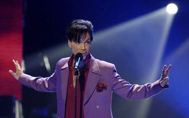 Új Prince-album jelenik meg 35 évvel ezelőtti felvételekkel