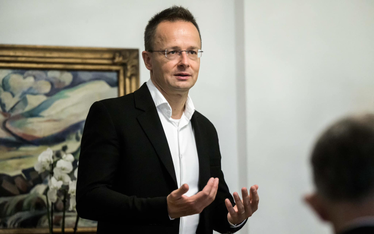 Szijjártó Péter szerint az Alkotmányvédelmi Hivatal tette a dolgát, védte Magyarország szuverenitását